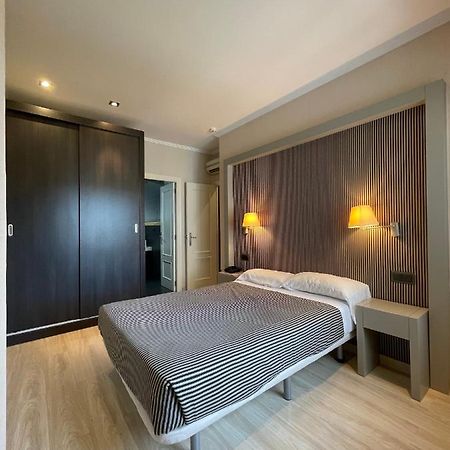 Apartamento Con Piscina Y Parking Daire Valensiya Dış mekan fotoğraf