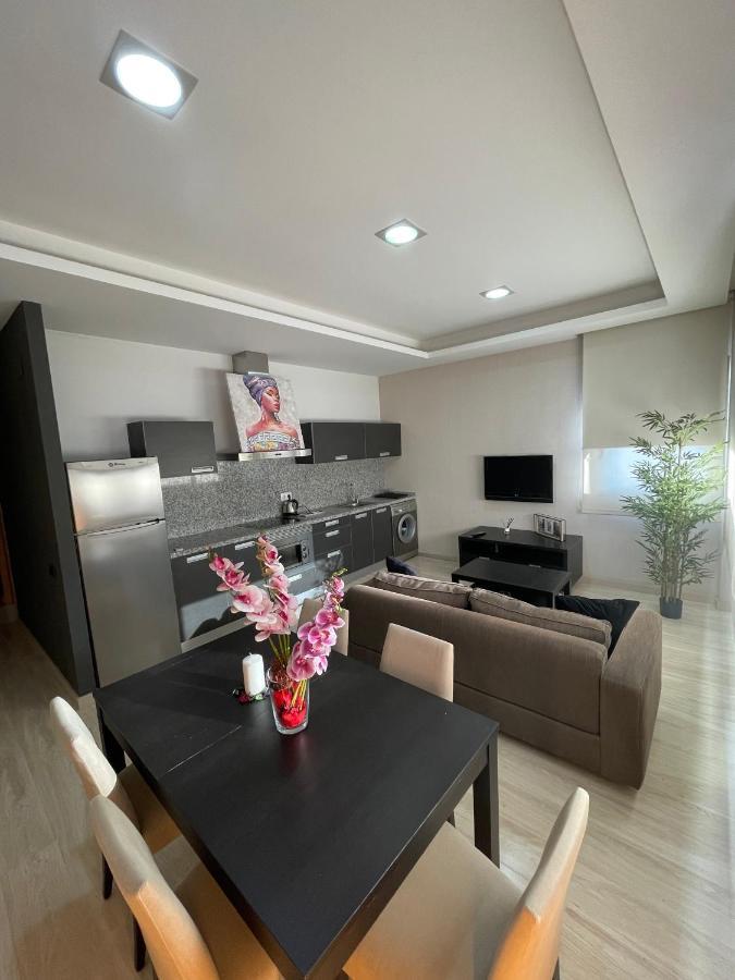Apartamento Con Piscina Y Parking Daire Valensiya Dış mekan fotoğraf